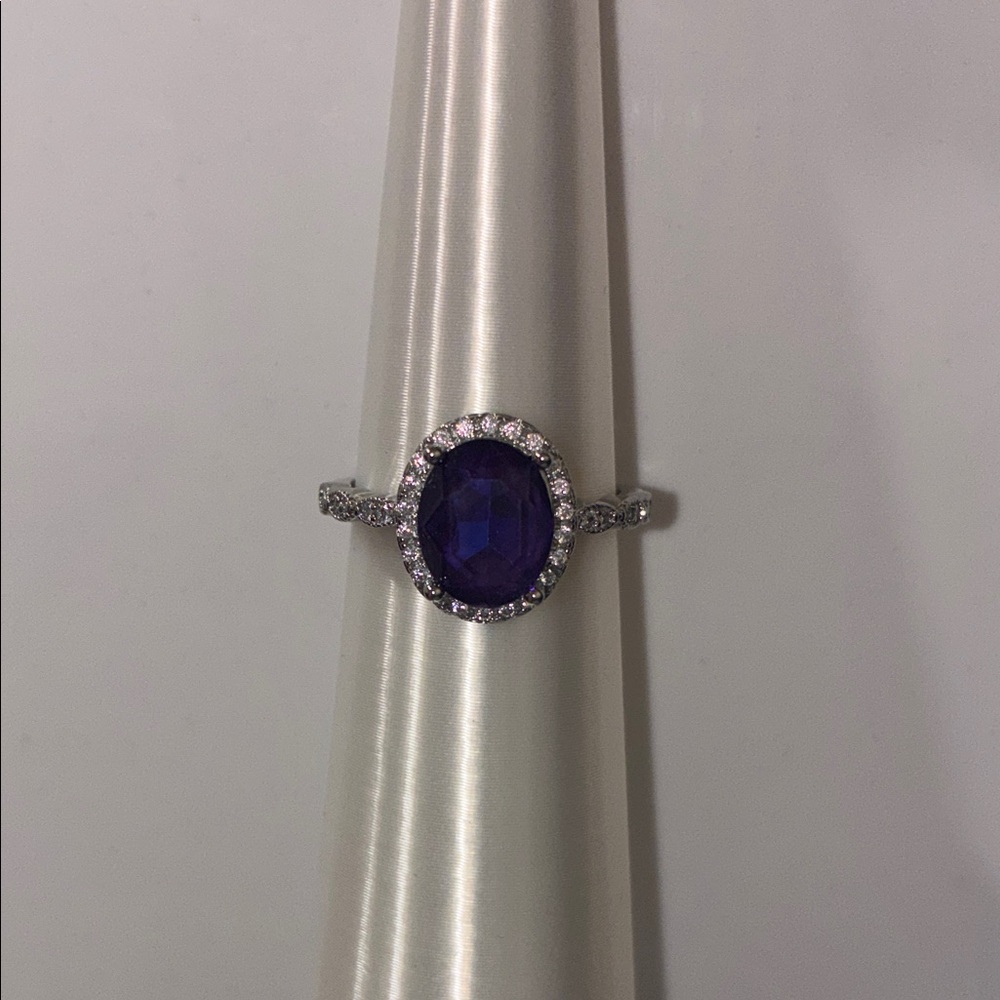 Source Unknown Silver Ring With Deep Blue Gemstone - image 3